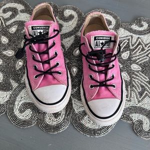 Pink kids converse low tops size 13